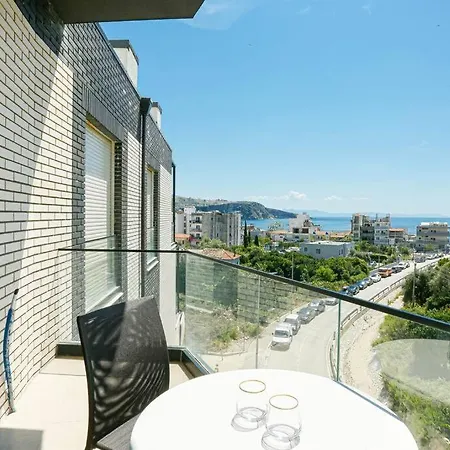 Superb *new 1+1 Apartman Himara